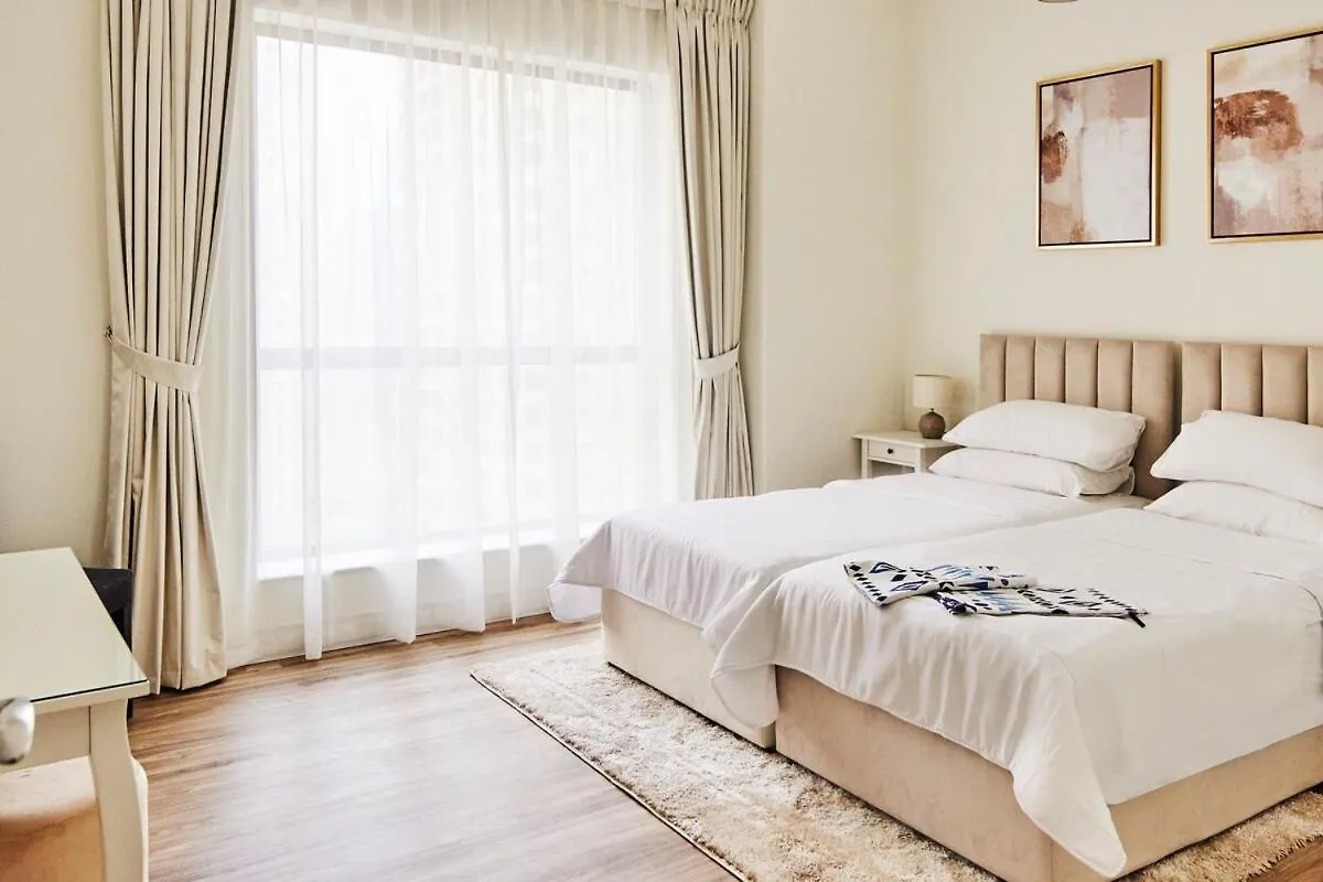 Ultimate Luxury 2Bdr Beachfront Dubai Apartment