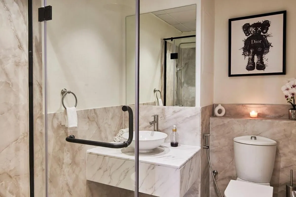 Ultimate Luxury 2Bdr Beachfront Dubai Apartment